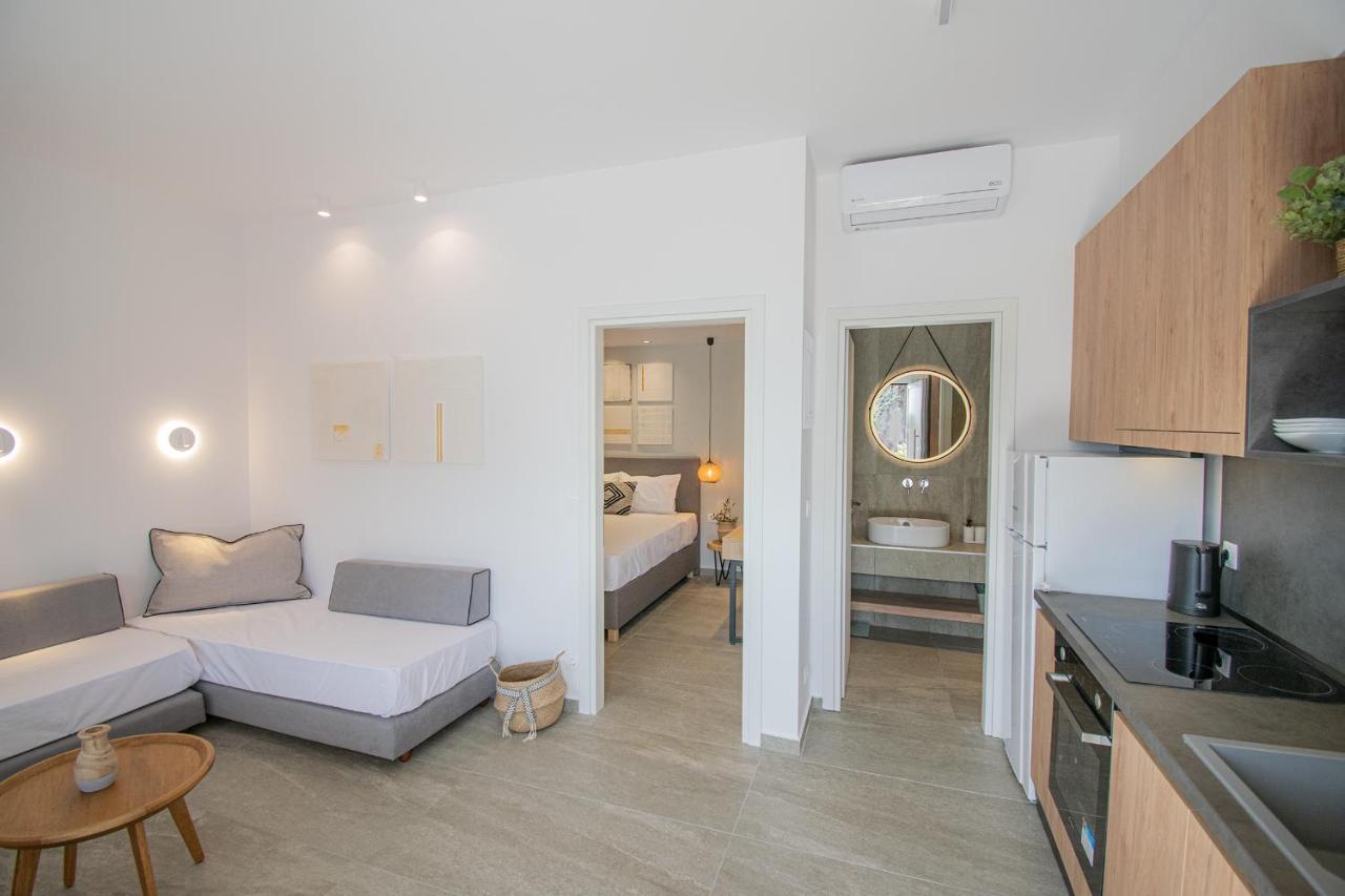 Coel Luxury Suites By Rentalspro Services - Potidea Halkidiki Неа-Потидеа Экстерьер фото