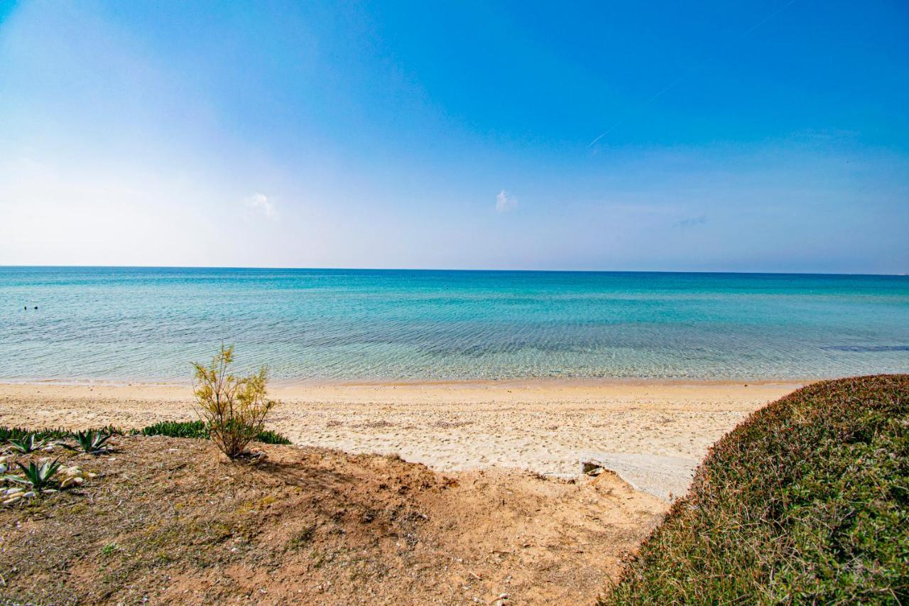 Coel Luxury Suites By Rentalspro Services - Potidea Halkidiki Неа-Потидеа Экстерьер фото