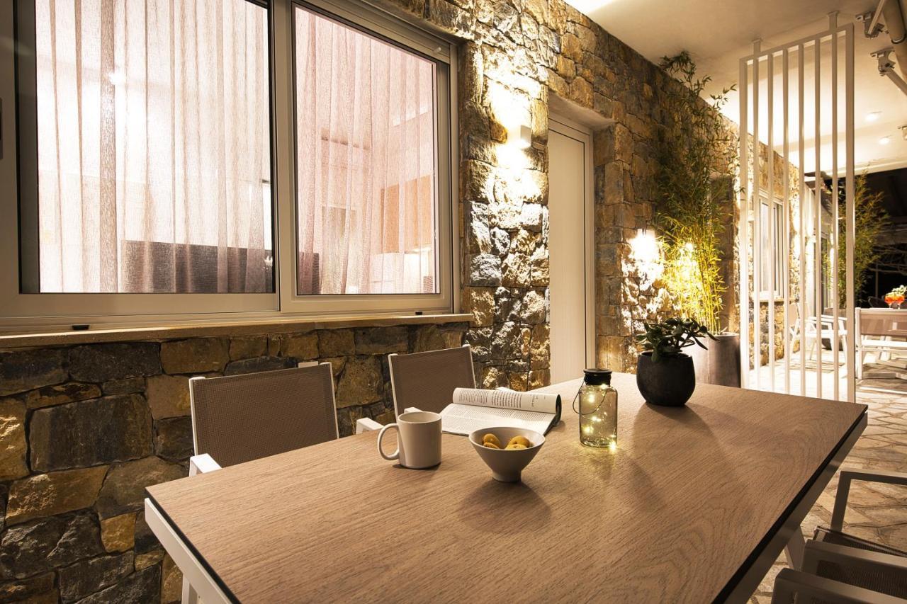 Coel Luxury Suites By Rentalspro Services - Potidea Halkidiki Неа-Потидеа Экстерьер фото