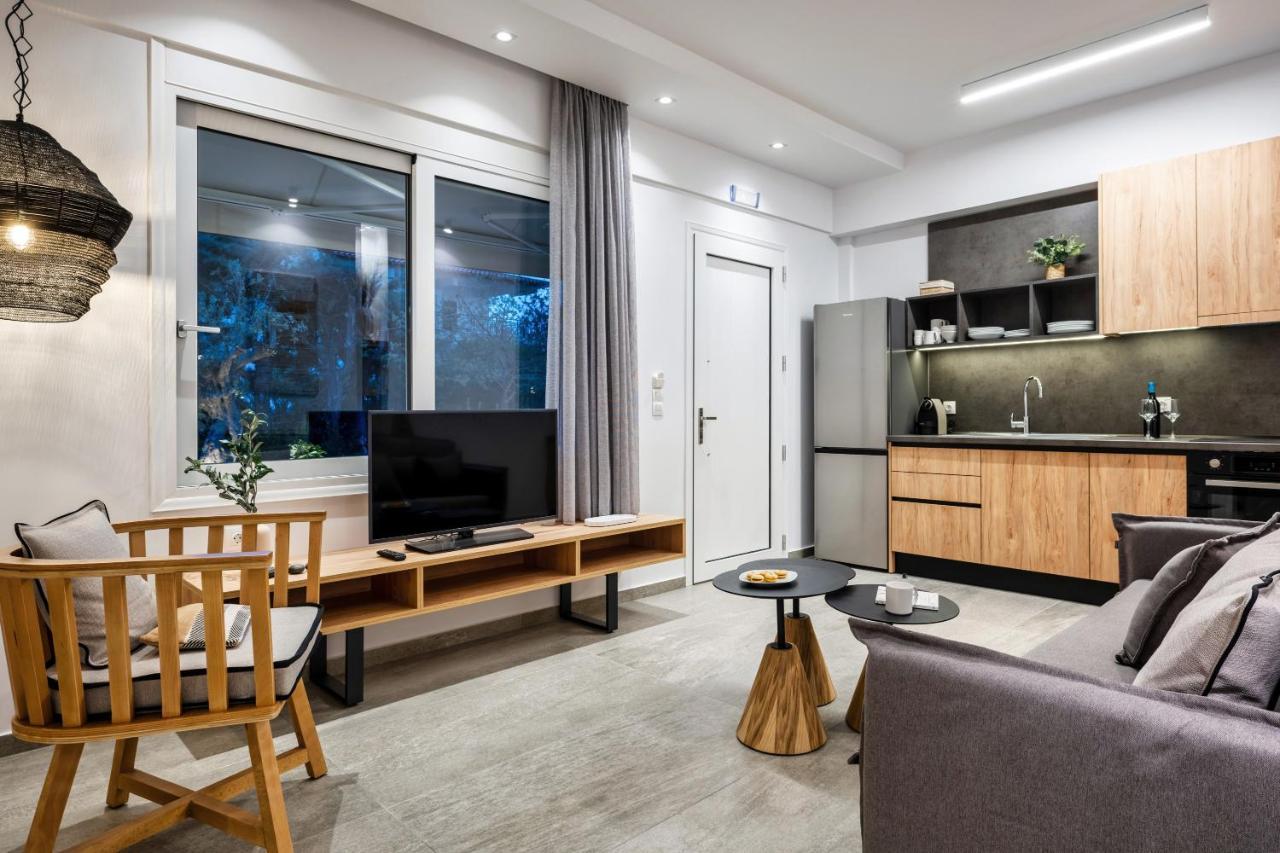 Coel Luxury Suites By Rentalspro Services - Potidea Halkidiki Неа-Потидеа Экстерьер фото
